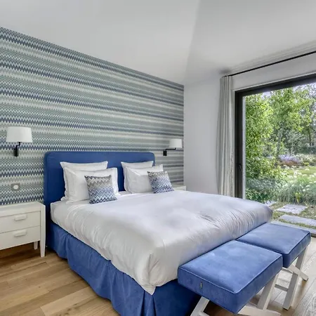Luxurious Facing The Baie Des Canebiers Villa