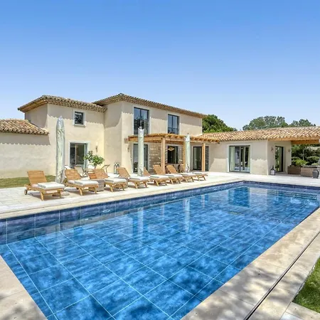 Luxurious Facing The Baie Des Canebiers Villa Saint-Tropez