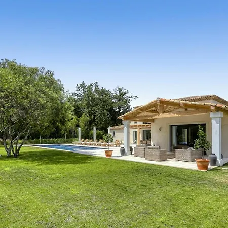 Luxurious Facing The Baie Des Canebiers Villa Saint-Tropez