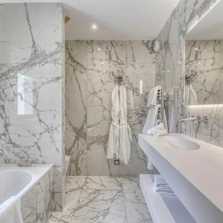 Villa Luxurious Facing The Baie Des Canebiers